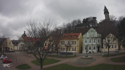 Náměstí, Hrad a Trůba