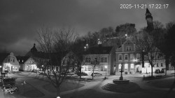 Náměstí, Hrad a Trůba