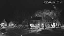 Náměstí, Hrad a Trůba