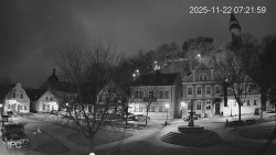 Náměstí, Hrad a Trůba