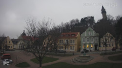 Náměstí, Hrad a Trůba