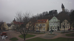 Náměstí, Hrad a Trůba