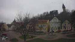 Náměstí, Hrad a Trůba