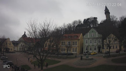 Náměstí, Hrad a Trůba