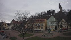 Náměstí, Hrad a Trůba