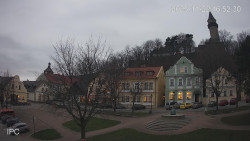 Náměstí, Hrad a Trůba