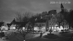 Náměstí, Hrad a Trůba