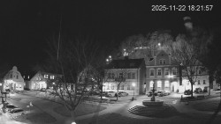 Náměstí, Hrad a Trůba