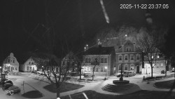 Náměstí, Hrad a Trůba