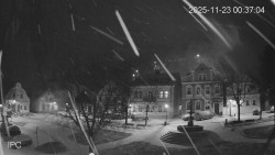 Náměstí, Hrad a Trůba