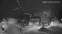 Náměstí, Hrad a Trůba