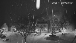 Náměstí, Hrad a Trůba