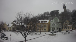 Náměstí, Hrad a Trůba