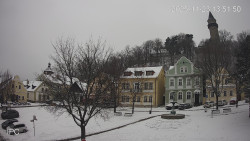 Náměstí, Hrad a Trůba