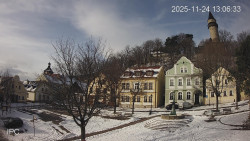 Náměstí, Hrad a Trůba