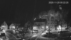 Náměstí, Hrad a Trůba