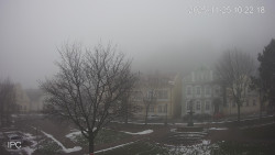 Náměstí, Hrad a Trůba