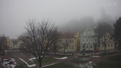 Náměstí, Hrad a Trůba