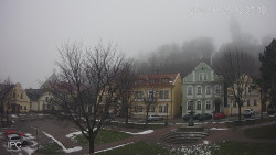 Náměstí, Hrad a Trůba