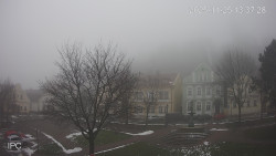 Náměstí, Hrad a Trůba