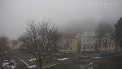 Náměstí, Hrad a Trůba