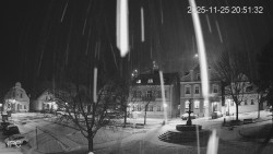 Náměstí, Hrad a Trůba