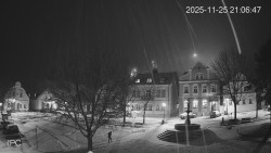 Náměstí, Hrad a Trůba