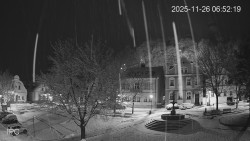 Náměstí, Hrad a Trůba