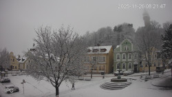 Náměstí, Hrad a Trůba