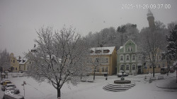 Náměstí, Hrad a Trůba