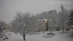 Náměstí, Hrad a Trůba