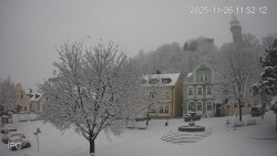 Náměstí, Hrad a Trůba