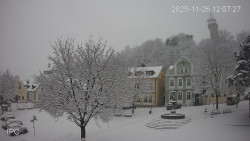 Náměstí, Hrad a Trůba