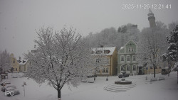 Náměstí, Hrad a Trůba