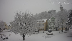 Náměstí, Hrad a Trůba