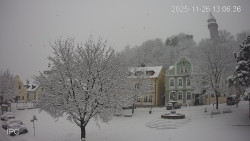 Náměstí, Hrad a Trůba