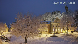 Náměstí, Hrad a Trůba