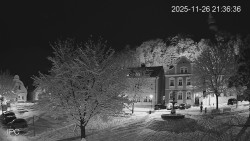 Náměstí, Hrad a Trůba