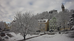 Náměstí, Hrad a Trůba