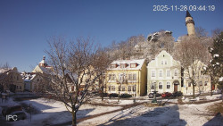 Náměstí, Hrad a Trůba