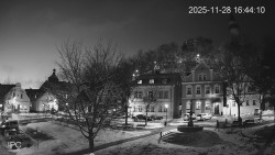 Náměstí, Hrad a Trůba