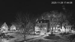 Náměstí, Hrad a Trůba