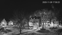 Náměstí, Hrad a Trůba