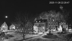 Náměstí, Hrad a Trůba