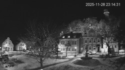 Náměstí, Hrad a Trůba