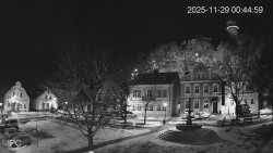 Náměstí, Hrad a Trůba