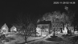 Náměstí, Hrad a Trůba