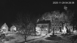 Náměstí, Hrad a Trůba