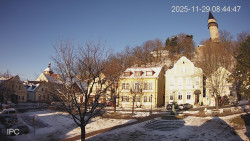 Náměstí, Hrad a Trůba