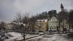 Náměstí, Hrad a Trůba